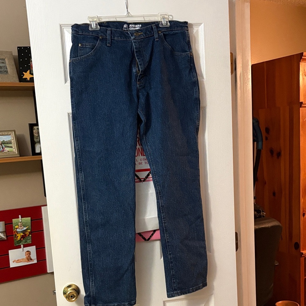 Wrangler Men's Straight Blue Jeans